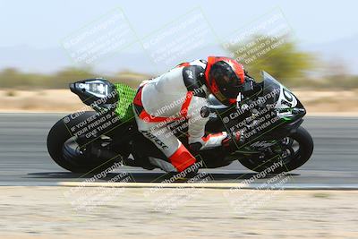 media/Apr-10-2022-SoCal Trackdays (Sun) [[f104b12566]]/Turn 3 Inside (1150am)/